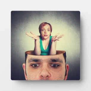 Plaque Photo Femme drôle dans la tête de l'homme