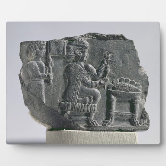 Plaque Photo Femme élamite filant, période néoélamite, c.700- (Devant)