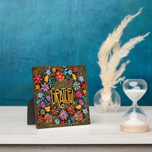 Plaque Photo Grateful Fun Floral BoHo Inspirivity Easel (Insitu)