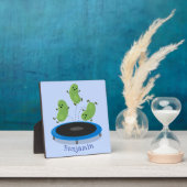 Plaque Photo Haricots verts mignons sur dessin animé trampoline (Insitu)