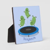 Plaque Photo Haricots verts mignons sur dessin animé trampoline (Recto)