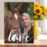 Plaque Photo Horse LOVE Personnalisé Moderne Photo Equestre<br><div class="desc">A la recherche du cadeau ultime pour les amateurs de chevaux et d'équestres - notre LOVE avec plaque photo design de la tête de cheval! Cette plaque moderne, simple et chic présente l'AMOUR et votre photo personnalisée de votre cheval, ce qui en fait le gardien parfait pour toute fille de...</div>