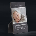 Plaque Photo I Love you Grand-père Présentation de naissance ph<br><div class="desc">Une façon unique de présenter et d'annoncer la naissance du bébé aux membres spéciaux de votre famille, en commençant par le grand-père. Grand-parents, tantes, oncles, parrains, seraient heureux de recevoir ce chevalet de plaque photo de gardien avec des détails personnalisés du nom du bébé, la date de naissance, l'heure, le...</div>