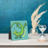 Plaque Photo Joli gecko vert salutations avec dessin animé (Insitu)
