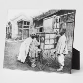 Plaque Photo La lanterne magique, vers 1870 (photo b/w) (Côté)