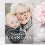 Plaque Photo La meilleure grand-mère du monde l'année dernière<br><div class="desc">Plaque photo verticale avec votre photo personnalisée et le texte "Meilleure grand-mère du monde" avec l'année personnalisée ou autre texte ci-dessous.</div>