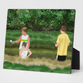 Plaque Photo Les enfants pêchent dans l'étang local (Côté)
