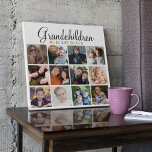 Plaque Photo Les petits-enfants font la vie grand | Collage de<br><div class="desc">Petits-enfants uniques 12 photo collage plaque fait le cadeau parfait pour n'importe quel grand-parent,  avec le texte qui dit "GRANDENDENREN MAKE THE WORLD GRAND". Vous pouvez modifier les styles,  les tailles et la couleur arrière - plan en cliquant sur le lien customiser après la personnalisation.</div>