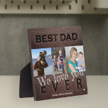 Plaque Photo Meilleur papa jamais 3 photo collage Fête des père<br><div class="desc">Vintage cuir marron foncé look "BEST DAD EVER" audacieuse typographie gaufrée (IL N'EST PAS VRAIMENT EMBOSSÉ CUIR,  L'EFFET EMBOSS EST PAPIER IMPRIMÉ!) plaque de Fête des pères personnalisée avec vos 3 photos,  votre texte,  et signature.</div>