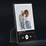 Plaque Photo Meilleurs amis Forever Music Player<br><div class="desc">Ce design cool comprend un cadre de lecteur de musique ainsi qu'un échantillon de photo qui peut être customisé à votre place. Cette plaque fait le cadeau parfait pour votre meilleur ami ou anniversaire. Pour customiser les textes, cliquez simplement sur "Personnaliser ce modèle" pour les éditer. Pour des idées cadeaux...</div>