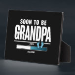 Plaque Photo Mens Bientôt Être Grand-Père EST. 2025 Nouveau Gra<br><div class="desc">Mens Bientôt Être Grand-Père EST. 2025 Nouveau Grand-Père</div>