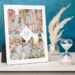 Plaque Photo Monogramme de diamant blanc<br><div class="desc">Une plaque photo personnalisée est une belle façon d'afficher vos photos de famille. Ce design de collage moderne comprend 4 photos et un séparateur en diamant avec votre monogramme personnalisé. Pour une personnalisation plus avancée de ce design comme le changement de couleurs ou de style de police, il suffit de...</div>