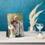 Plaque Photo Monogramme tendance<br><div class="desc">Une tenue de photo élégante et chic qui peut être personnalisée pour un cadeau unique.</div>