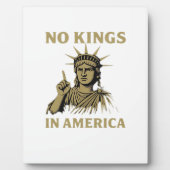 Plaque Photo No Kings In America Statue Of No Kings Day Protes (Devant)