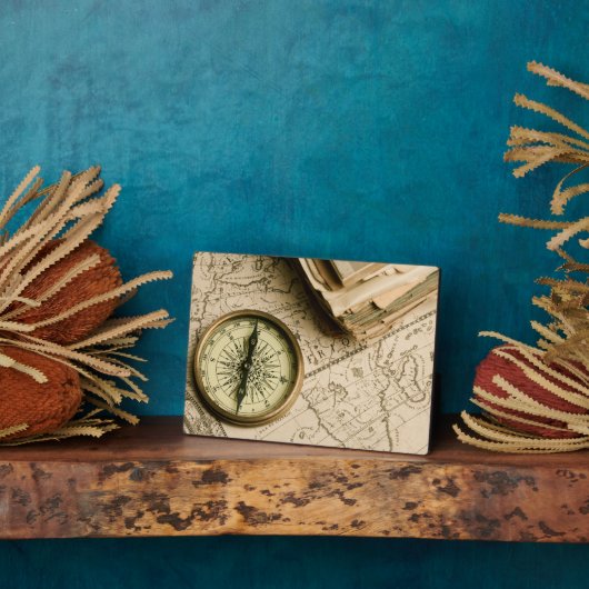 Plaque Photo Old compass over Ancient Map (Côté)