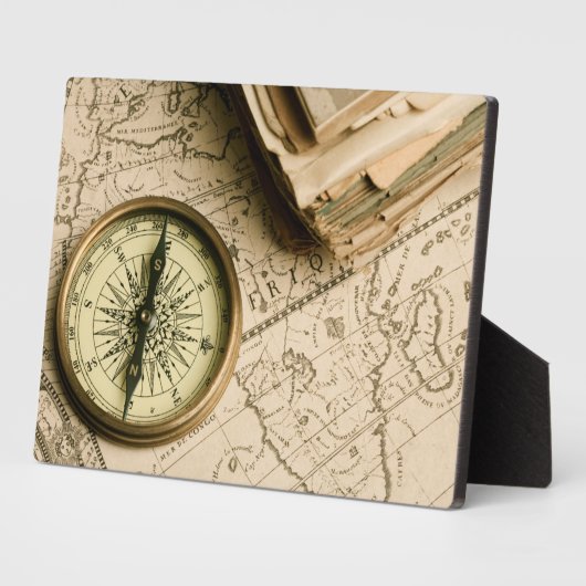 Plaque Photo Old compass over Ancient Map (Côté)
