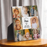Plaque Photo Oma We Love You Hearts Modern Photo Collage<br><div class="desc">The Oma We Love You Heart Modern Photo Collage Plaque est un cadeau émouvant et personnalisé qui met en valeur votre amour pour votre grand-mère. Cette plaque magnifiquement conçue comprend un collage photo en forme de coeur, vous permettant d'ajouter vos photos de famille préférées dans un agencement moderne et élégant....</div>