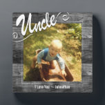 Plaque Photo Oncle Je t'aime Photo<br><div class="desc">Une plaque photo personnalisée. Impossible de modifier le texte de l'oncle. Arrière - plan à texture de bois rustique. Lis Je t'aime - yourname. Il peut être modifié pour lire n'importe quel message que vous voulez.</div>