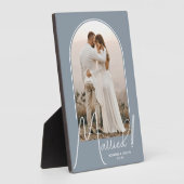 Plaque Photo Photo de mariage Elegant Arch Bleu Poussiéreux (Côté)