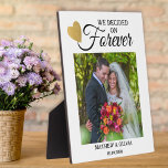 Plaque Photo Photo Mariage moderne Gold Coeur Citation<br><div class="desc">Cadre photo moderne mariage couple personnalisé avec nom et date. La citation "Nous avons décidé pour toujours" ajoute un élément romantique à la plaque photo.</div>