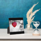 Plaque Photo Pomme en forme de coeur rouge dramatique (Insitu)