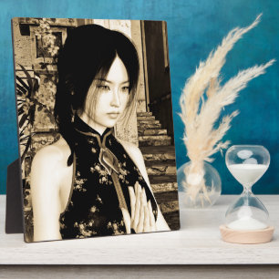 Plaque Photo Portrait d'une femme asiatique vintage