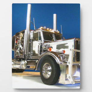 Plaque Photo RC AVENTURES - Chrome Hauler Semi Truck
