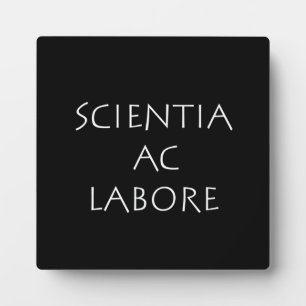 Plaque Photo Scientia ac labore