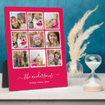 Plaque Photo Script de collage photo couleur Arrière - plan mod<br><div class="desc">Plaque photo avec 9 photos carrés disposées dans une grille avec une bordure blanche autour d'elles contre une couleur arrière - plan modifiable (cliquez sur personnaliser pour changer la couleur arrière - plan). Vous pouvez également ajouter votre nom de famille dans une police de calligraphie stylisée et l'année établie. Parfait...</div>