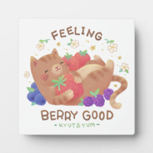 Plaque Photo Se sentir très bien : joli chat aux fruits rouges