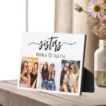 Plaque Photo Soeurs 3 Photo Collage Famille Keepsaké cadeau<br><div class="desc">Célébrez la soif avec la plaque de cadeau Sisters 3 Photo Collage Keepsaké. Cette plaque personnalisée présente un collage magnifiquement arrangé de trois photos chères, capturant ensemble des moments inoubliables. Conçu à partir de matériaux de qualité, il est parfait pour l'affichage sur un bureau, une étagère ou un mur. Le...</div>