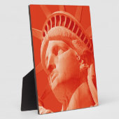 Plaque Photo Statue rouge de la Liberté (Côté)