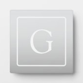Plaque Photo Subtil Gray Gradient Nom de famille Monogramme (Devant)