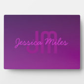 Plaque Photo Texte Monogrammé Moderne Éditable & Ombre Violet (Devant)