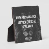 Plaque Photo Travailler dur dans le silence - Motivationnel (Recto)
