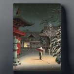 Plaque Photo Tsuchiya Koitsu - Neige au temple de Nezu<br><div class="desc">Neige au Sanctuaire Nezu / Femme en Neige - Tsuchiya Koitsu,  impression couleur Woodblock,  1934</div>