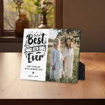 Plaque Photo Typographie tendance Meilleur papa Jamais Photo<br><div class="desc">Laissez papa sait ce qu'il veut dire pour vous avec cette typographie branchée Best Dad Ever Photo Plaque. Il vous suffit de télécharger votre propre photo et de customiser votre message et votre nom pour le rendre personnel et unique pour vous. Fait un cadeau merveilleux pour la fête des pères,...</div>