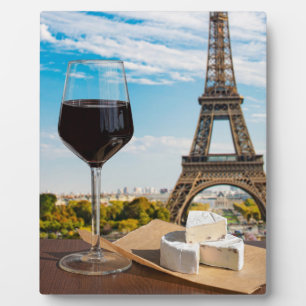 Plaque Photo Verre de vin au brie sur la tour Eiffel