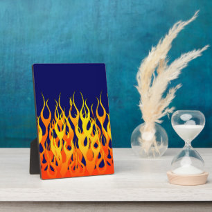 Plaque Photo Vibrant Classic Racing Flames sur fond bleu marine