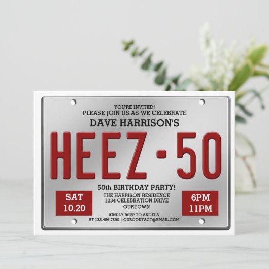 Plaque rouge 50e anniversaire Invitations (Debout devant)