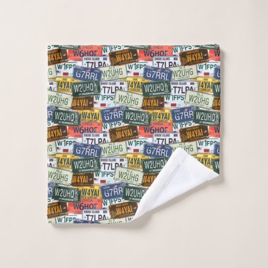 Plats assortis de carte grise (Gant de toilette)