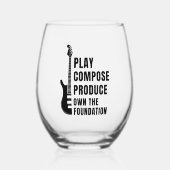 PLAY, COMPOSE, PRODUCE FROM THE LOW END WIJNGLAS ZONDER VOET (Voorkant)