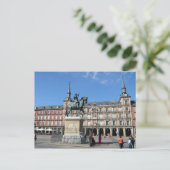 Plaza Mayor, carte postale de Madrid (Debout devant)
