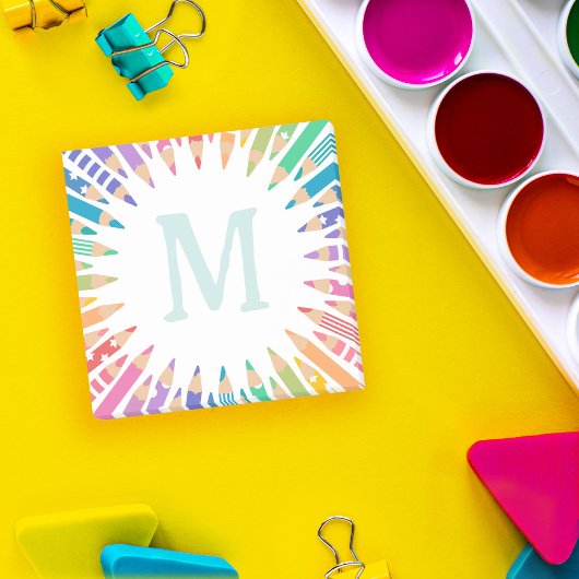Plezierige gekleurde potloden bleke monogram post-it® notes