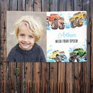 Plezierige Monster Truck Foto 4e Verjaardag Zwemba Spandoek