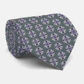 Plum and White Patterned Stippen on Sage Stropdas (Opgerold)