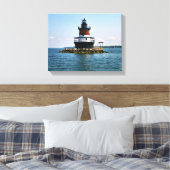 Plum Beach Lighthouse, Rhode Island Wrapped Canvas Afdruk (Insitu (Slaapkamer))