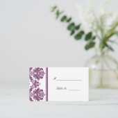 Plum Damask Wedding Seating Plaatskaarten Plaatskaartje (Staand voorkant)