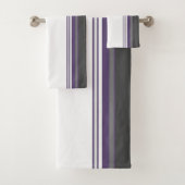 Plum en houtskool grijze streep bad handdoek (Insitu)
