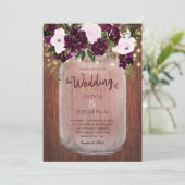 Plum Floral Lights Rustic Wood Wedding Kaart (Staand voorkant)